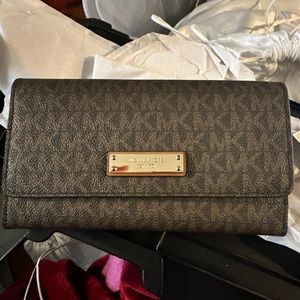 Michael Kors, brown Wallet